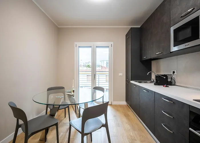 Residenza Novoli Prestige - Private Free Parking Firenze